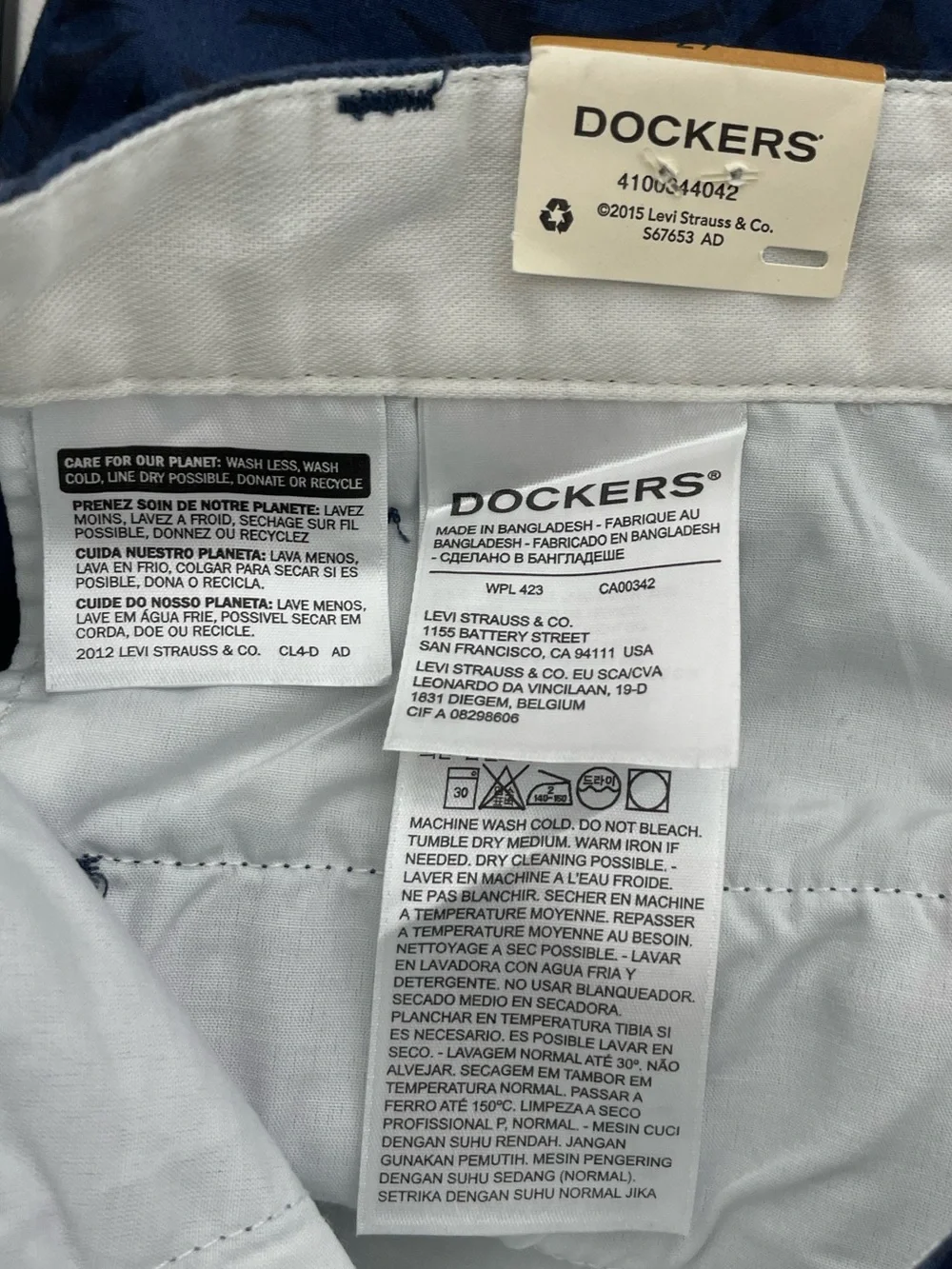 Dockers Men’s Size 29 Navy Leaf-Pattern Flat Front Shorts